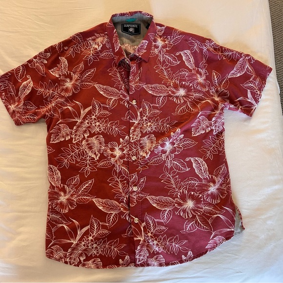 Seapointe Hawaiian Red Floral Men's Casual Shirt